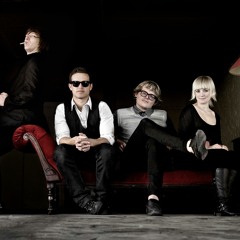 CHAINS (SGQ and ALBERT FROST)