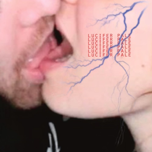 Kiss tougue French kiss