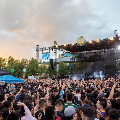 I heard Jauz make this transition at UCR a couple weeks ago