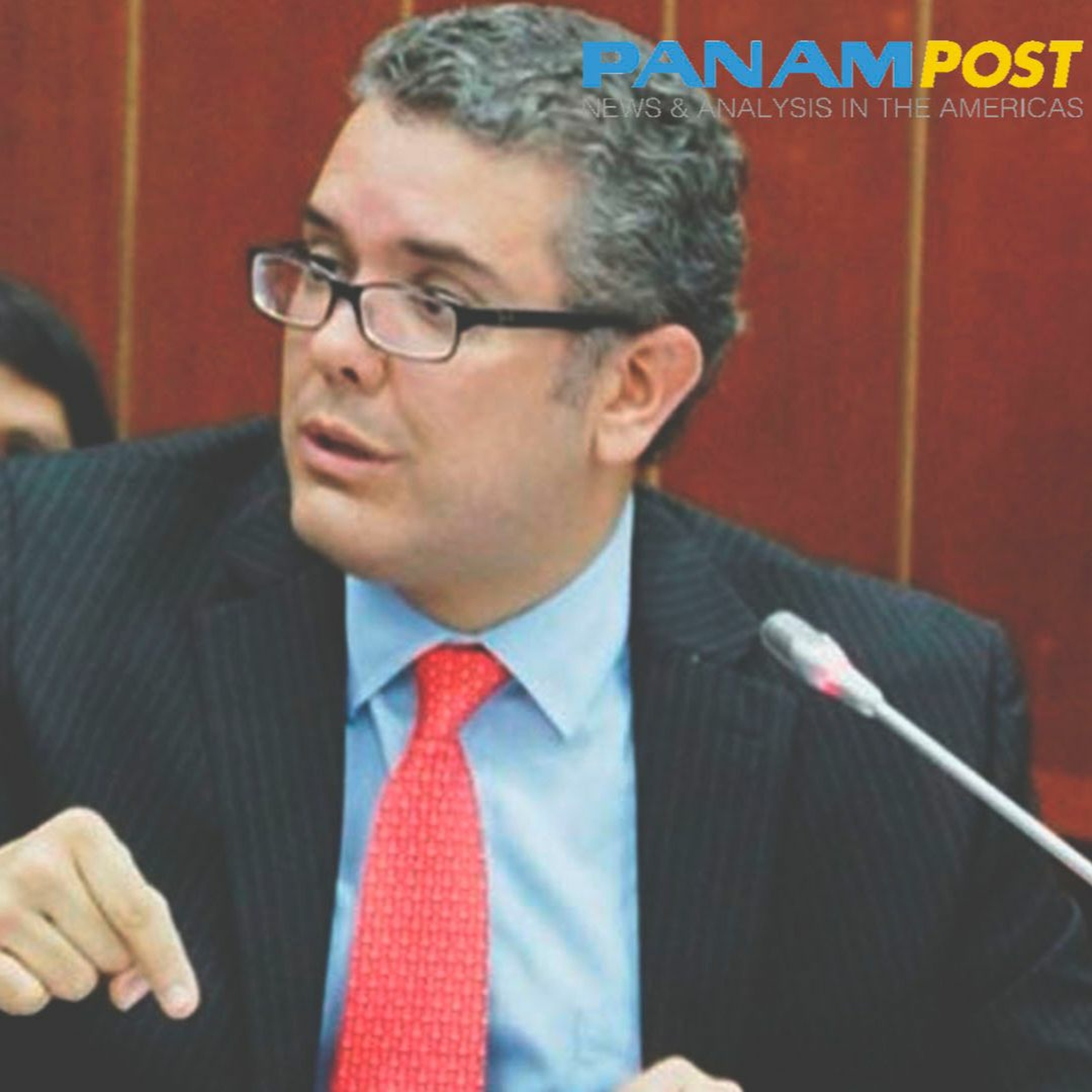 PanAm Podcast con Iván Duque: El Gobierno Santos "ha asfixiado al sector industrial y a los hogares" episode artwork