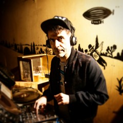 Clash DJ Mix - Jerry Bouthier (100% Kitsuné Selection)
