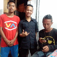 Eand Liputo Feat Imho And Rafhy Mahmud - Status Palsu (IDVprod)