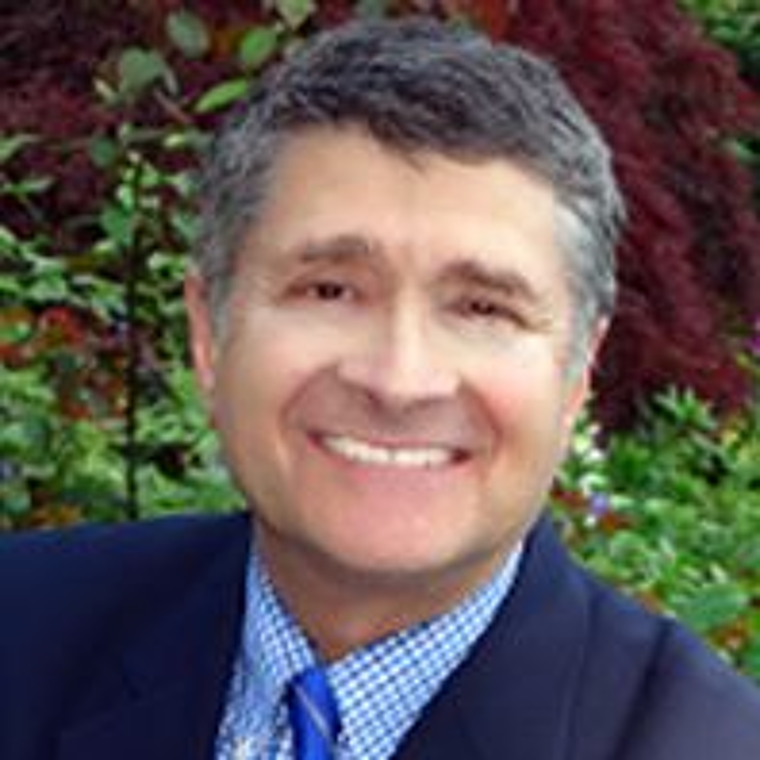 TownhallReview Commentary