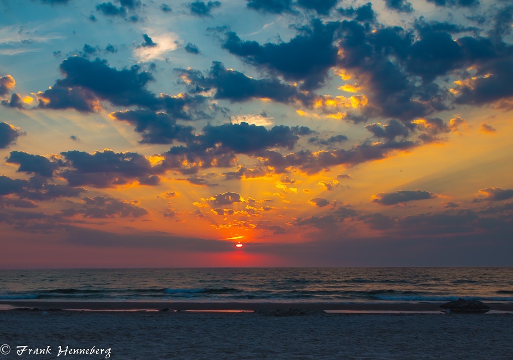 Rico S // MORGENSTUND HAT BASS IM MUND 2