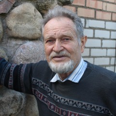 Як кнігу Купалы “А хто там ідзе?” пусьцілі пад нож