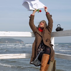 "Q - Eight - Zero - Seven" by Aleksandra Tomaszewska