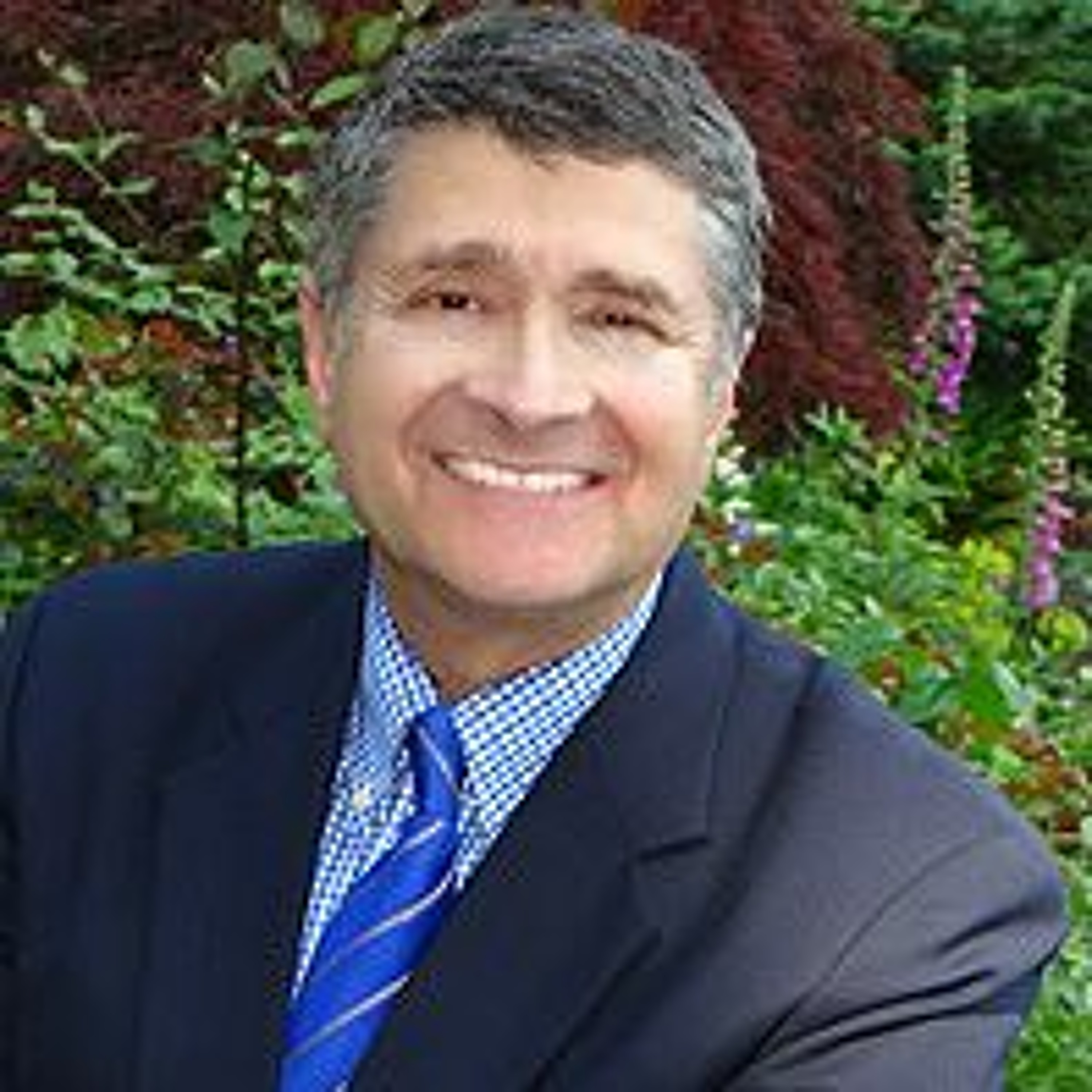 TownhallReview Commentary