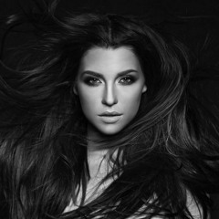 Chase me – Maja Keuc – Amaya