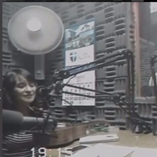 Stream Entrevista Radio chilena del maule 3 de junio 2017 by Vane Waa Listen online for free