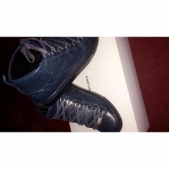 Mackzz - Fever prod. by Eli Blu