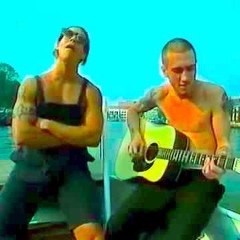 Red Hot Chili Peppers - Under The Bridge Live Acoustic