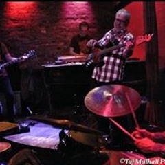 MIDDLE OF SOMEWHERE DK MIX  02