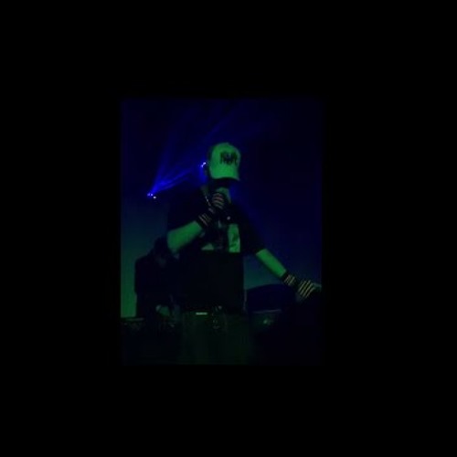 Everything Can Go x Bleach (feat. Ecco2k) [Live]