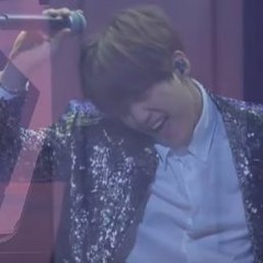 Suga Singing 'Awake'