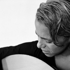 لحظة | كاميليا جبران