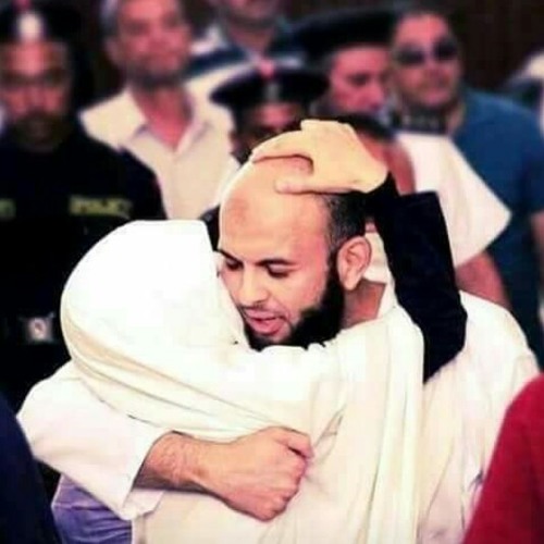 قُلِ بِربِّكَ أيّ عدلٍ أنَّ تَـرى ..💙