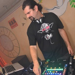 L'EVADE DE DALLAS BY DJ HALAN