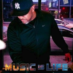Rhythm Factory Mondays live w/Steve Maxwell 6/19/17