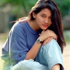 Nike Ardilla Cinta Di Antara Kita Versi Reggae