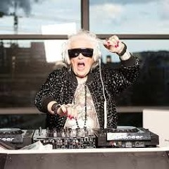 Dj Ayah & Ibu mixtape Ft { Kaisar Nugraha }