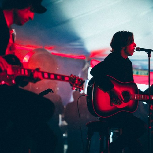 Catfish and the Bottlemen - Cocoon (EMPTY ARENA)