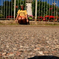 T'en as pas marre de pas penser à la guerre toi