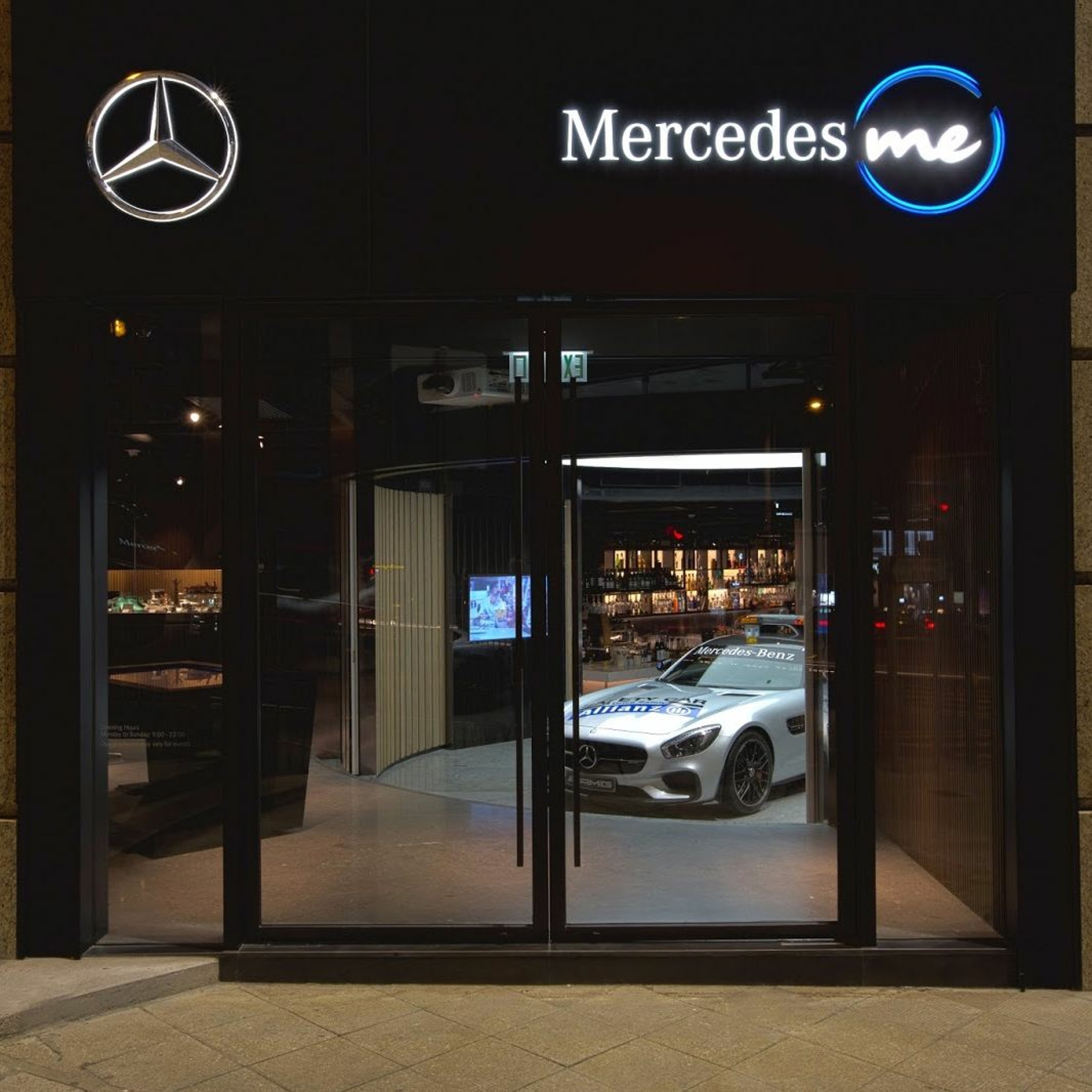 Mercedes Benz: A new style shop front for Melbourne thumbnail