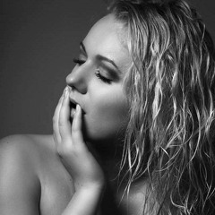 Tom Cortés & Anna Jiřinka Daňhelová - Komety