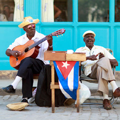 AL SON DE LA HABANA