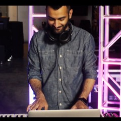 Kinna Sohna Tenu - NFAK | Daksh Kubba Cover | Acoustic Wednesdays