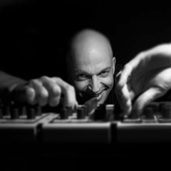 Interview with DICK TREVOR | Nano Records Series Vol.32 | 17/06/2017