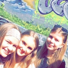 Ready for Summer - Leonora, Ingrid & Martine C