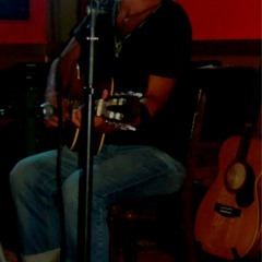 "Chan Chan" improvisado (LennydeLuca-piano/GianniPiras-violãosolo/IvanDM-vozeviolãobase)2015