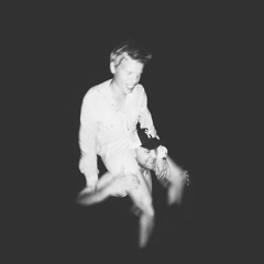 Något måste hända nu