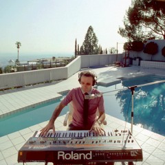 Records To Make Shanie Tap her Feet On Holiday