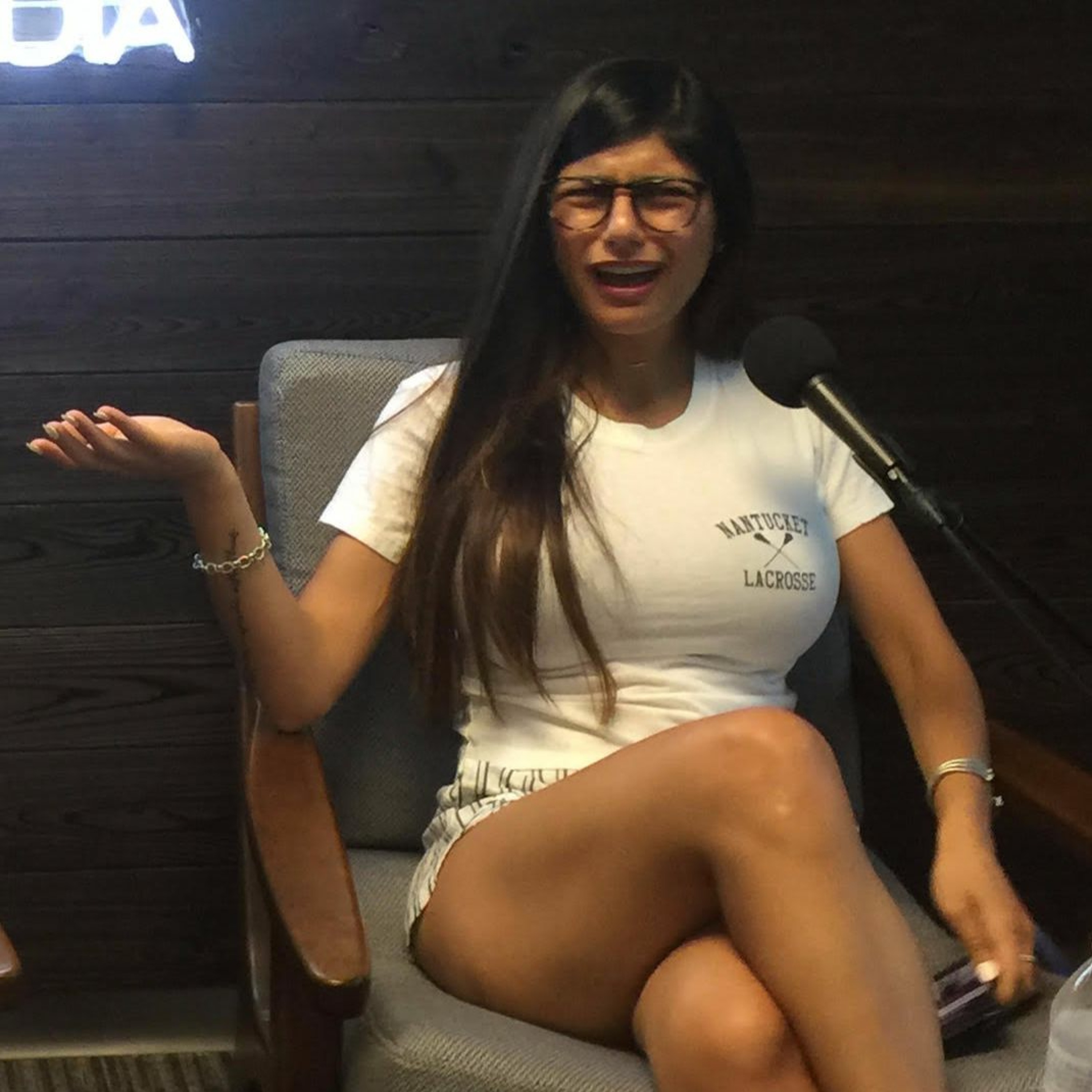 Mia Khalifa Legs