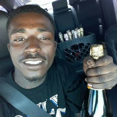 milk7 she in da club poppin (7fingas up)