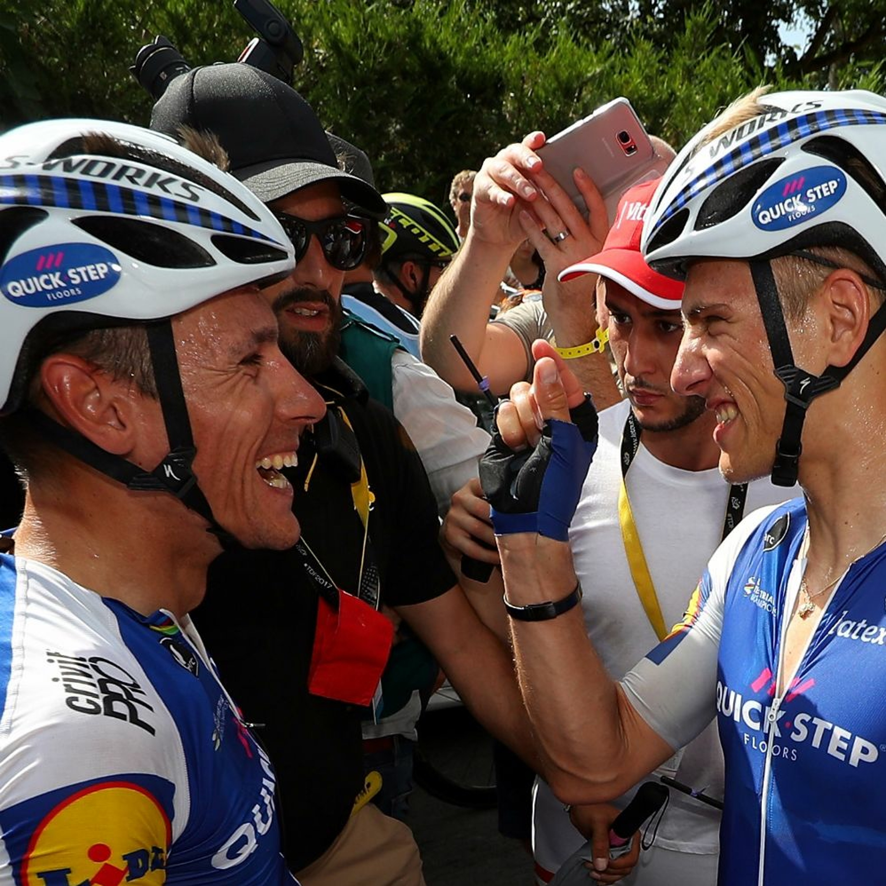 Zwift Tour De France Podcast - Ep 8 -  Wondering how long it takes for the images to end up in Aus?