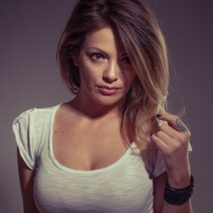 Viviana Toscanini @ Output Rooftop