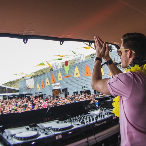 LIVE @ Luminosity Beach Festival 2017