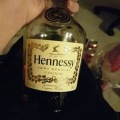 Henny D