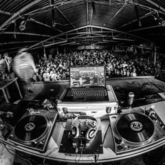 GANGSTA  FRISKOR FEAT AMENAZA BULLDOG LA BUENA MERKA FEAT EL BUEN GALLO