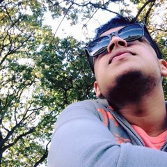 Show Off Elly Mangat