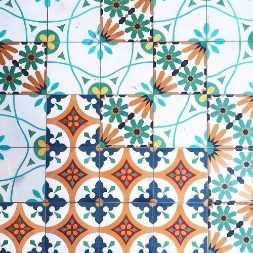 تُؤْتِي الْمُلْكَ مَن تَشَاء وَتَنزِعُ الْمُلْكَ مِمَّن تَشَاء / منصور السالمي