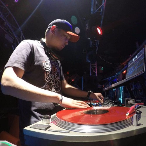 DJ Ganbaa @Lux Club. Summer Mix
