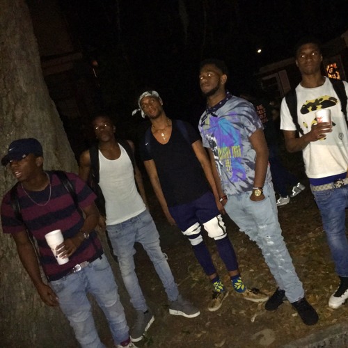 Oz Rico - Think Im A Target