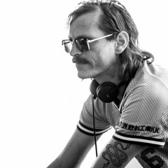 The Sorry Entertainer @ Love Boat 07.08.17 NYC Caravan Gitane