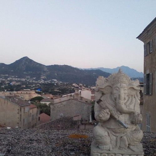 BIGZ MAKS solo sur la colline