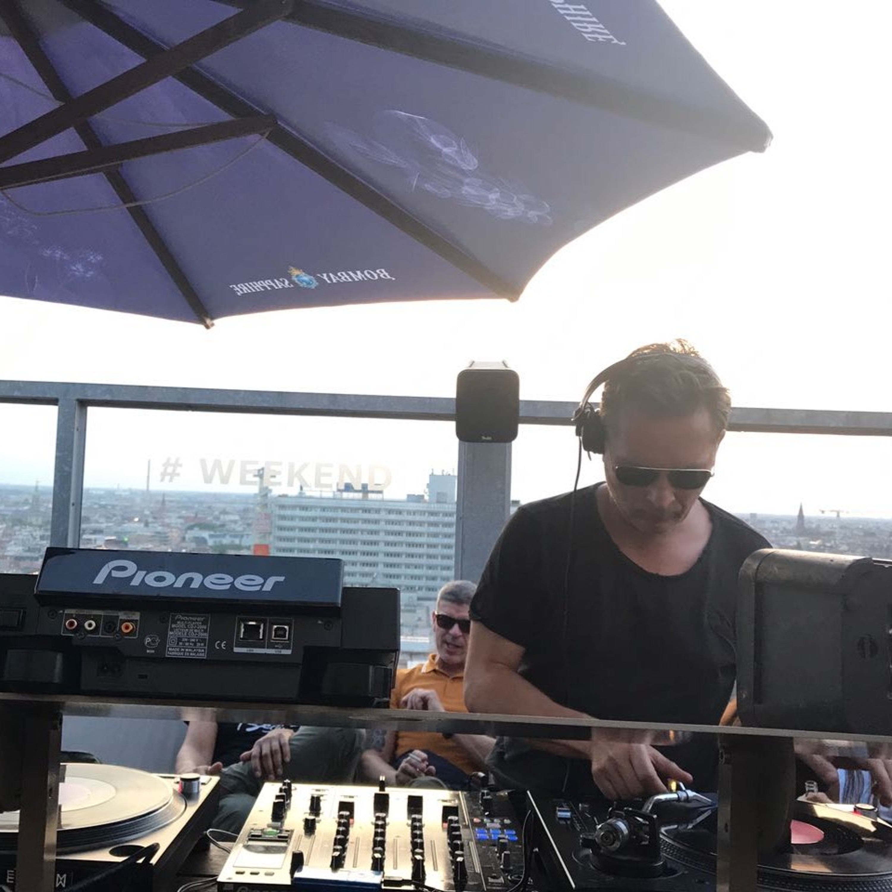 Dj Jauche - Weekend Club Rooftop 19 July 2017 episode artwork