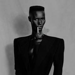 Voyeurista (con Douglas Rolón y Gabrielle Timofeeva)